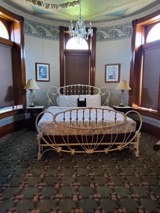 Manresa Castle Hotel Port Townsend Bagian luar foto