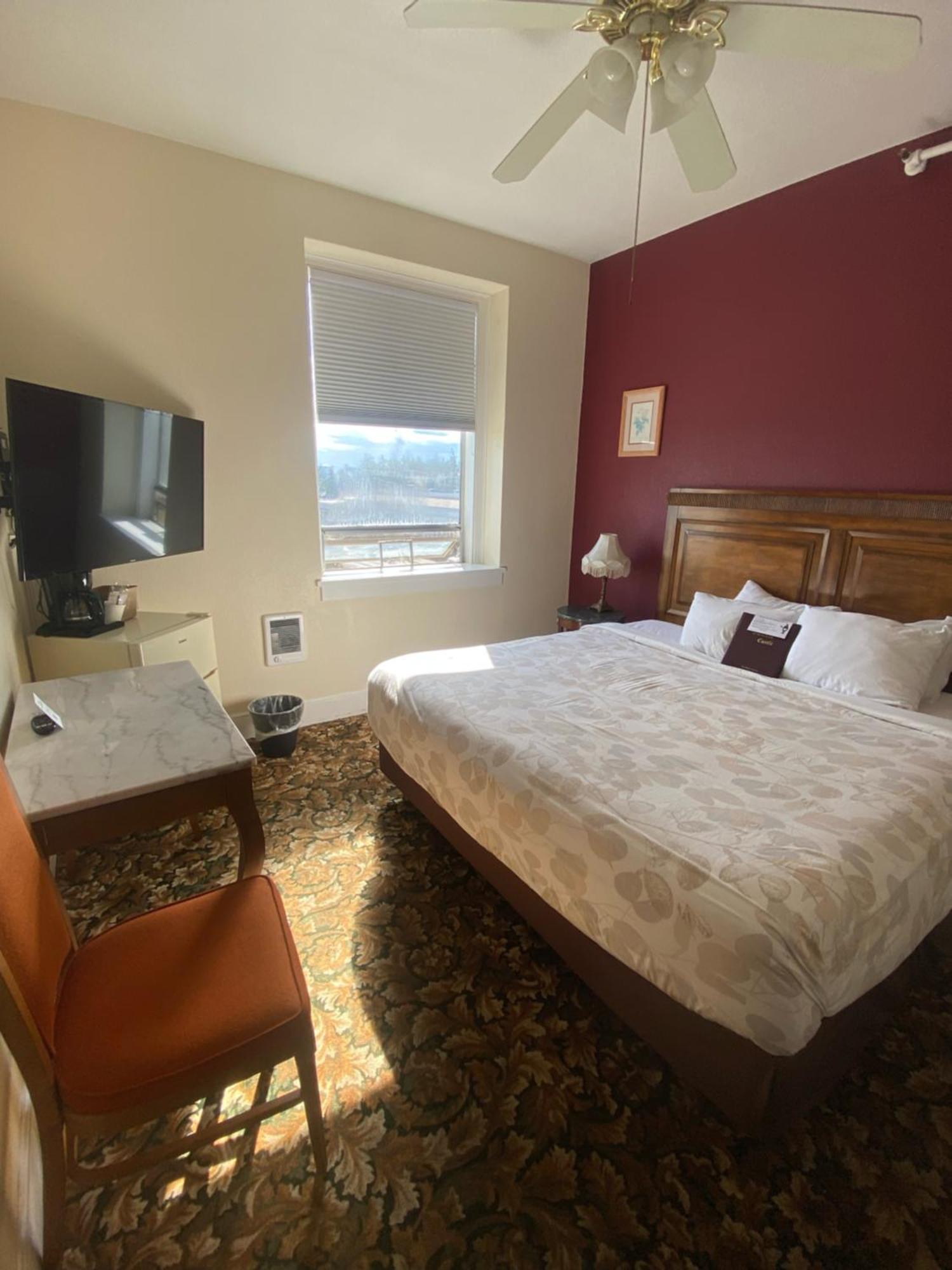 Manresa Castle Hotel Port Townsend Bagian luar foto