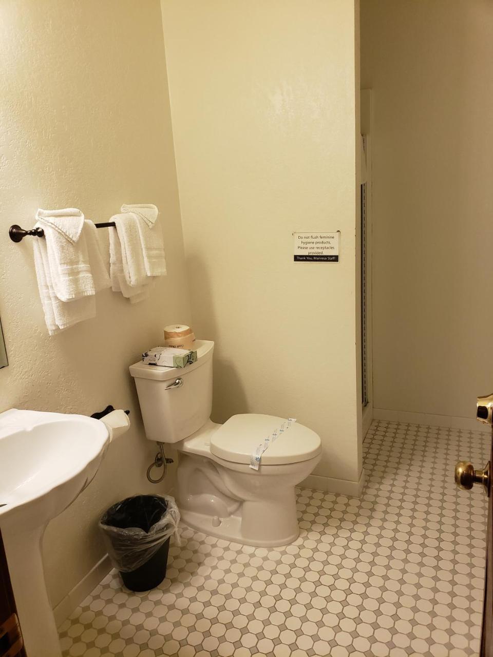 Manresa Castle Hotel Port Townsend Bagian luar foto