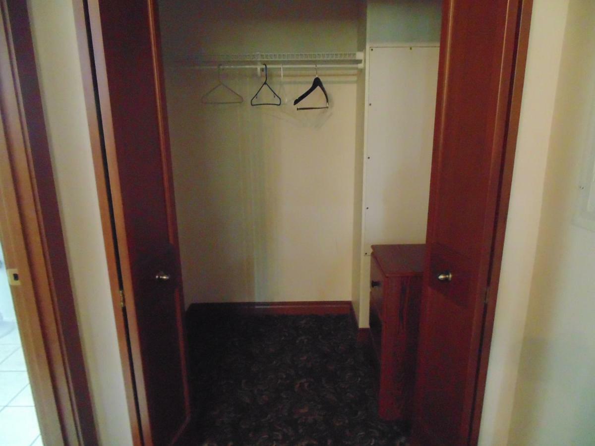 Manresa Castle Hotel Port Townsend Bagian luar foto